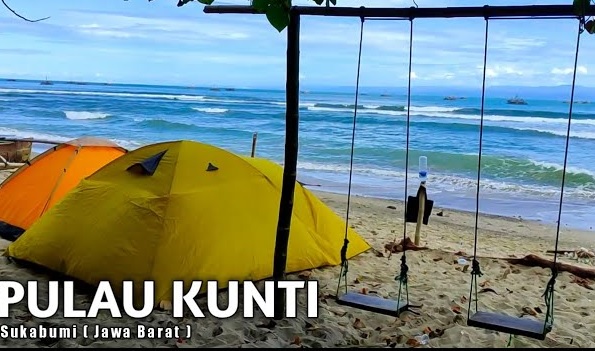 Camping atau glamping dengan view laut
